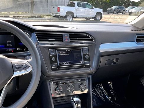 Certified 2022 Volkswagen Tiguan S FWD image 20