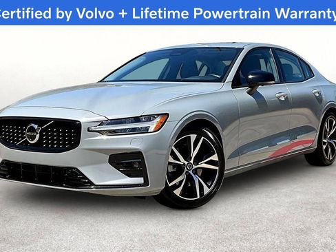 Used 2025 Volvo S60 B5 Plus FWD image 15