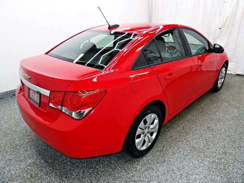 Used 2015 Chevrolet Cruze LS image 6