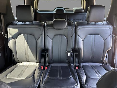 Used 2021 Ford Expedition Limited AWD/4WD image 36
