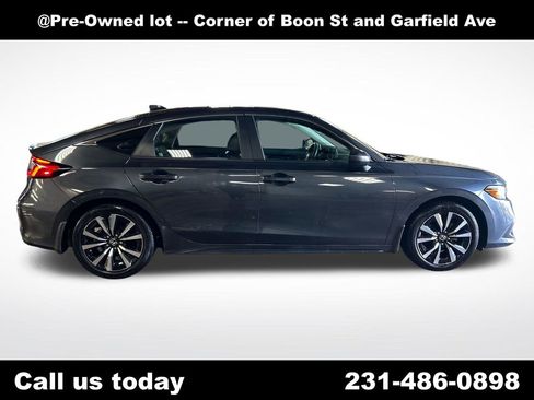 Used 2024 Honda Civic EX-L image 6