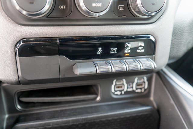 Used 2020 RAM 1500 Big Horn AWD/4WD image 29