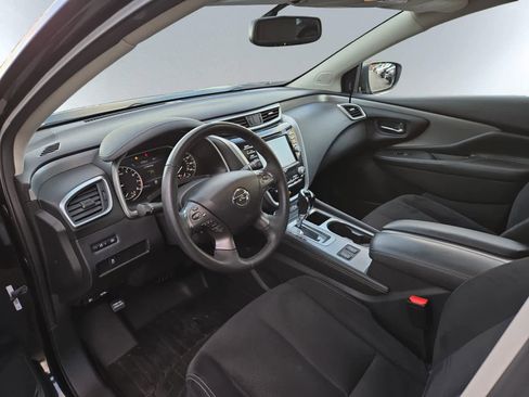 Used 2019 Nissan Murano SV w/ Premium Package image 6