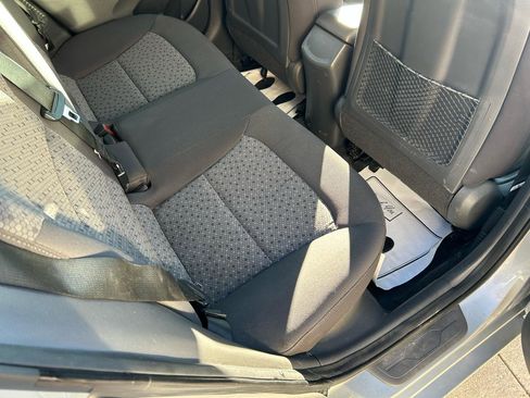 Used 2019 Hyundai Ioniq Plug-In Hybrid image 11