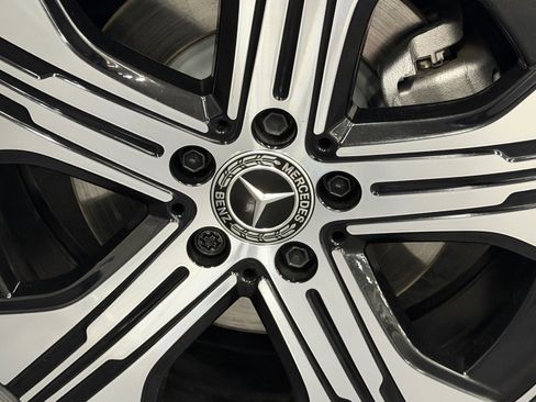 Certified 2024 Mercedes-Benz EQB 250+ image 18