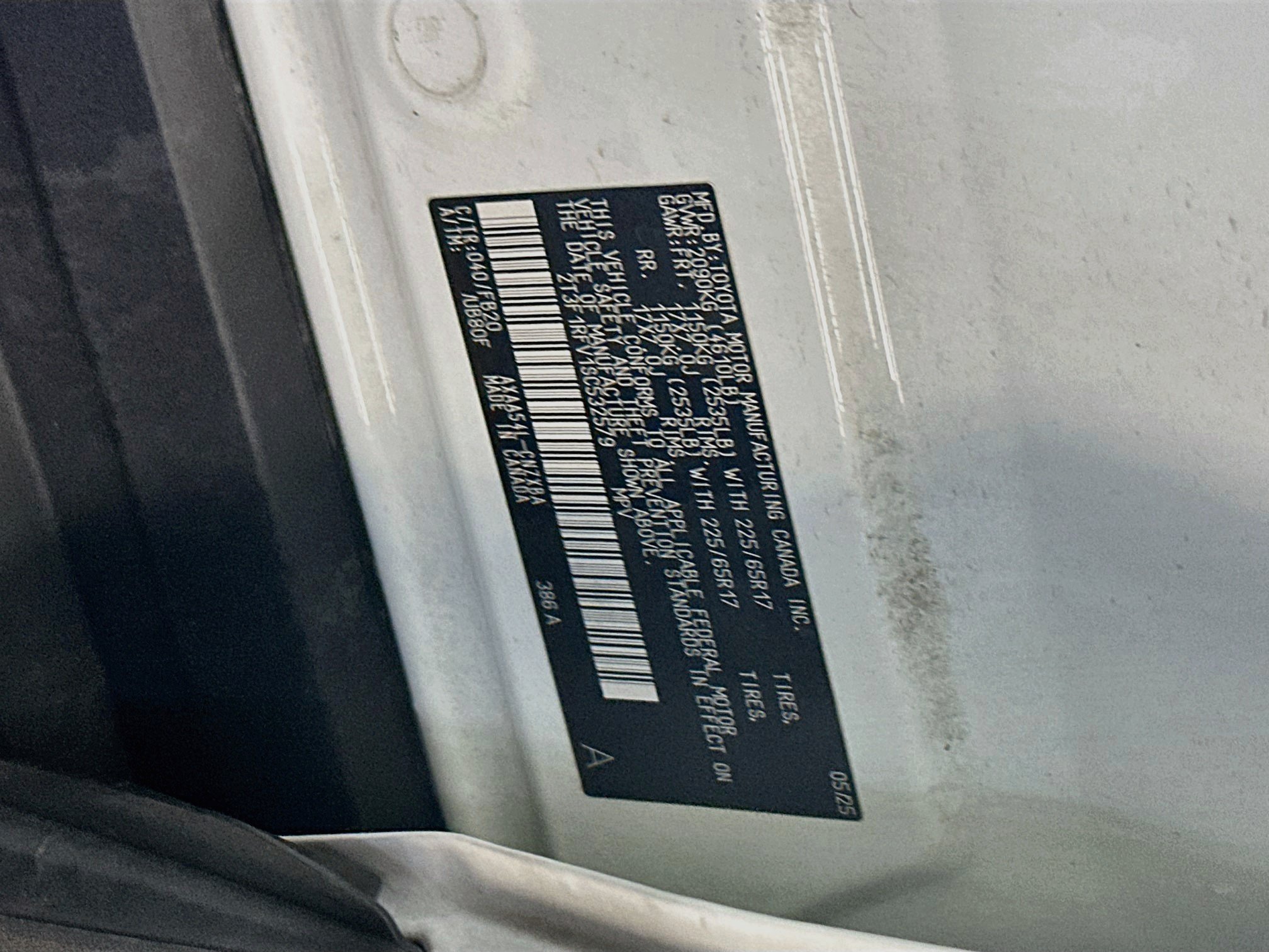 Used 2025 Toyota RAV4 LE AWD/4WD image 12