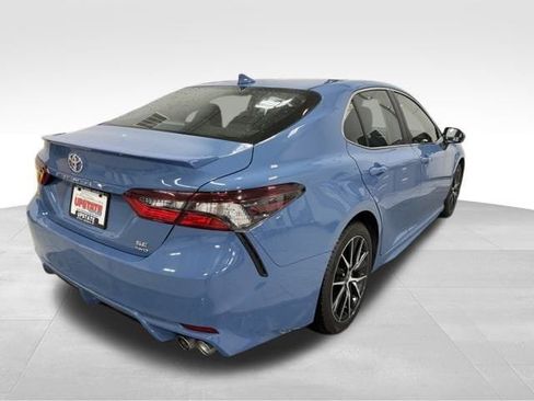 Used 2024 Toyota Camry SE image 39