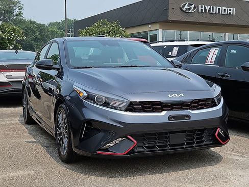 Used 2024 Kia Forte GT-Line w/ GT-Line Premium Package FWD image 2