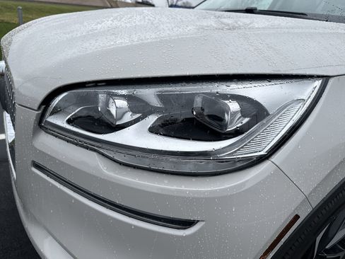 Used 2024 Lincoln Aviator Reserve w/ Equipment Group 201A image 6