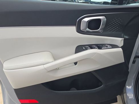 New 2026 Kia Sorento S FWD image 17