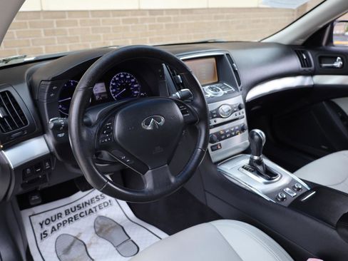 Used 2012 INFINITI G37 Convertible w/ Premium Pkg RWD image 17