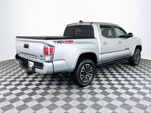 Used 2023 Toyota Tacoma TRD Sport w/ TRD Premium Sport Package AWD/4WD image 9