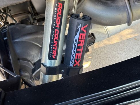 Used 2017 Chevrolet Silverado 2500 LTZ image 41