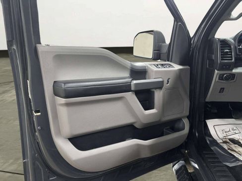 Used 2017 Ford F150 XLT w/ Equipment Group 302A Luxury AWD/4WD image 10