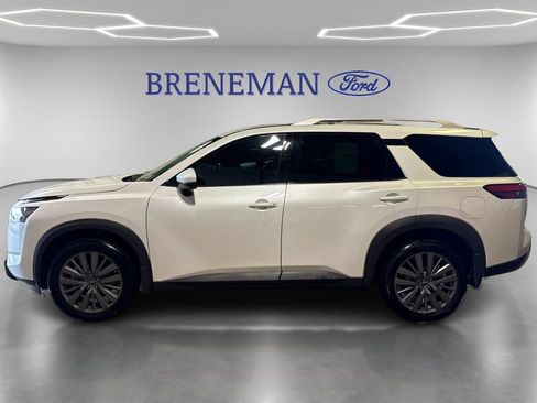 Used 2025 Nissan Pathfinder SL w/ SL Premium Package AWD/4WD image 10