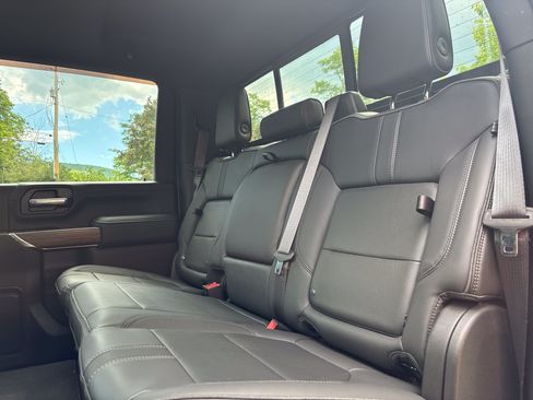Used 2022 Chevrolet Silverado 2500 High Country w/ Z71 Off-Road Package AWD/4WD image 13