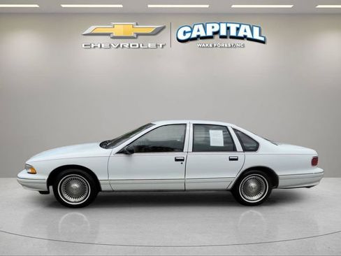 Used 1996 Chevrolet Caprice SS RWD image 2