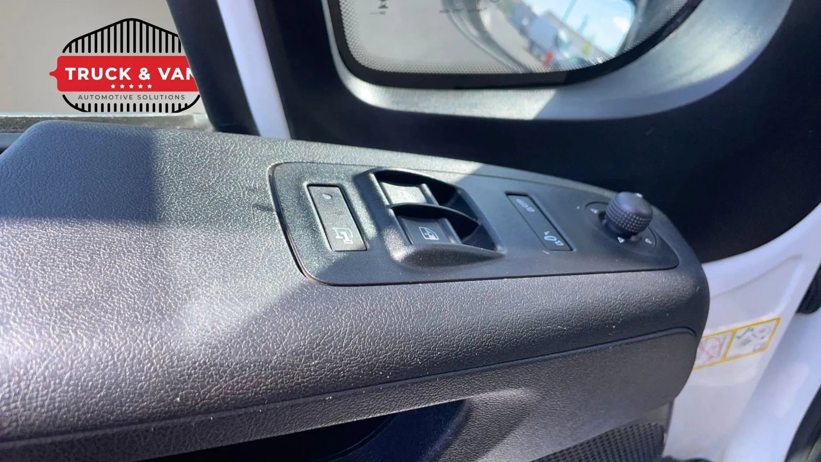 Used 2025 RAM ProMaster 3500 w/ Convenience Group FWD image 23