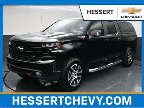 Used 2020 Chevrolet Silverado 1500 LT Trail Boss AWD/4WD image 1