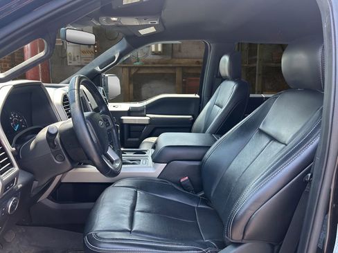 Used 2020 Ford F150 Lariat w/ Equipment Group 502A Luxury AWD/4WD image 19