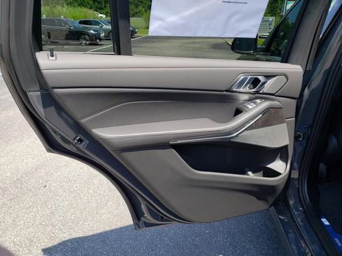 New 2026 BMW X7 xDrive40i image 14