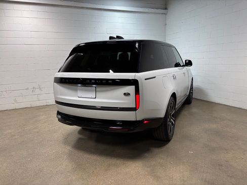 Used 2023 Land Rover Range Rover SE AWD/4WD image 7
