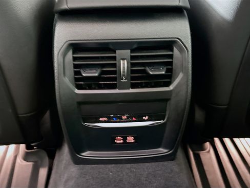 Used 2023 BMW i4 eDrive35 w/ Premium Package image 28