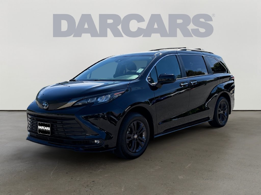 Used 2024 Toyota Sienna XLE Woodland Edition AWD/4WD image 2
