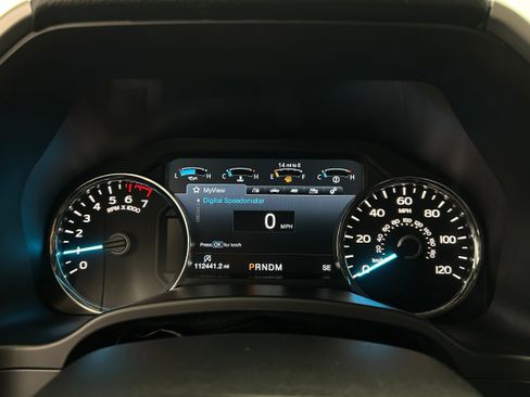 Used 2018 Ford F150 Lariat w/ Equipment Group 502A Luxury AWD/4WD image 18