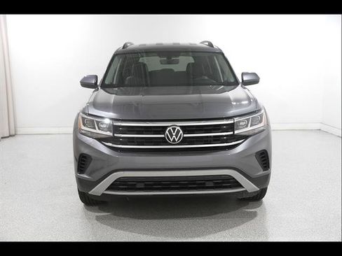 Used 2023 Volkswagen Atlas SE AWD/4WD image 2