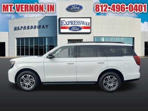 Used 2025 Ford Expedition Active AWD/4WD image 10