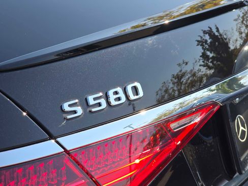 Used 2024 Mercedes-Benz S 580 4MATIC Sedan image 14