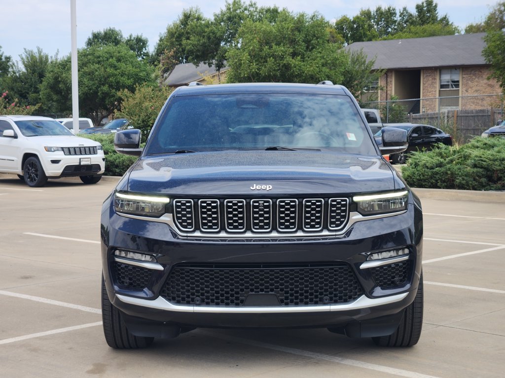 Used 2023 Jeep Grand Cherokee Summit AWD/4WD image 2