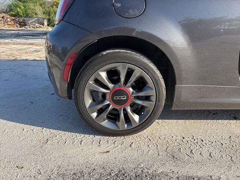 Used 2018 FIAT 500 Pop w/ Urbana Appearance Package image 16