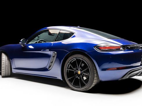 Used 2025 Porsche 718 Cayman image 21