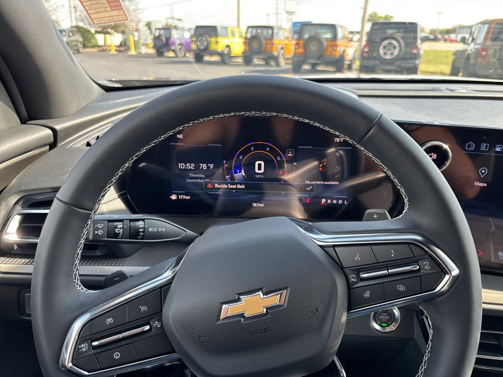 Used 2026 Chevrolet Traverse LT w/ Driver Confidence Package FWD image 19