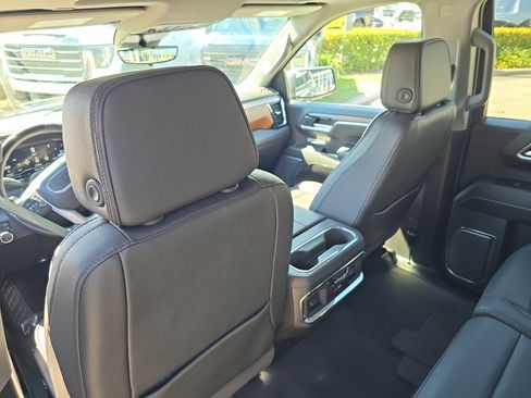 Used 2024 GMC Sierra 1500 Denali image 15