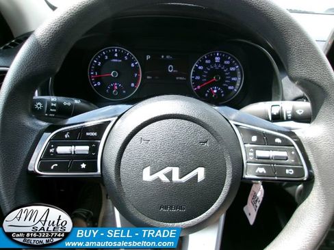 Used 2022 Kia Forte Sedan FWD image 9