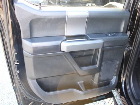 Used 2016 Ford F150 XLT w/ Equipment Group 302A Luxury image 24