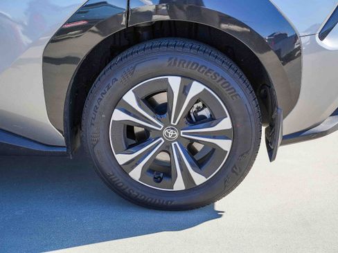 Used 2023 Toyota bZ4X XLE image 8