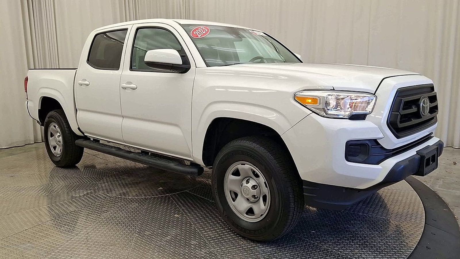 Certified 2023 Toyota Tacoma SR AWD/4WD image 9
