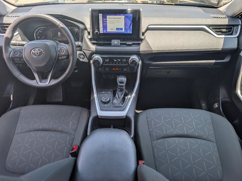 Used 2024 Toyota RAV4 XLE w/ Convenience Package AWD/4WD image 4