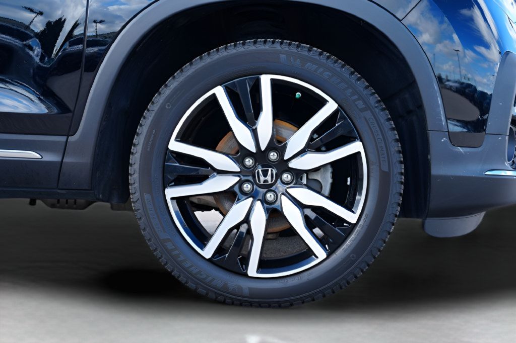 Used 2022 Honda Pilot Elite image 9