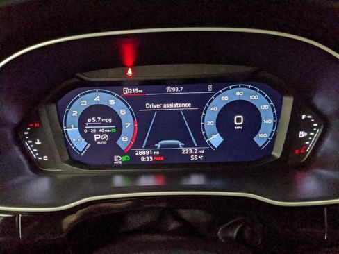 Used 2025 Audi Q3 2.0T Premium image 12