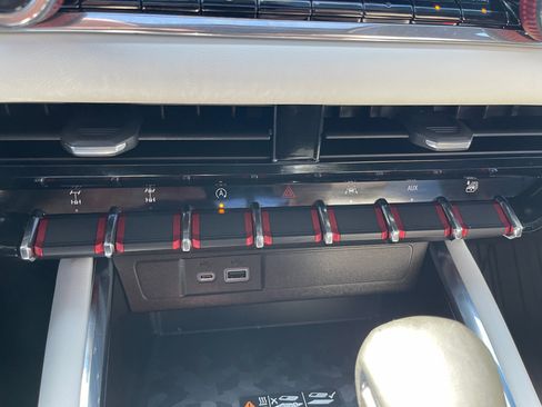 Used 2024 GMC Canyon AT4X AWD/4WD image 16