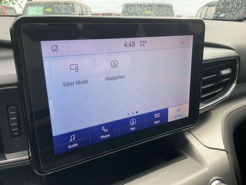 Used 2021 Ford Explorer XLT w/ Equipment Group 202A AWD/4WD image 40