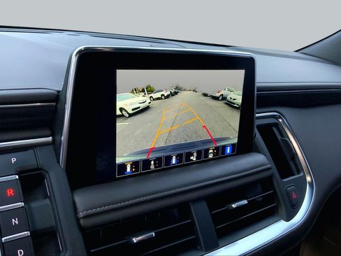 Used 2023 GMC Yukon SLT w/ SLT Premium Package AWD/4WD image 28