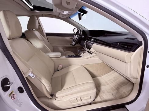 Used 2013 Lexus ES 350 Premium w/ Premium Pkg image 19