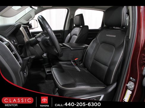 Used 2022 RAM 1500 Laramie AWD/4WD image 5