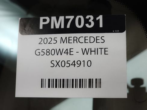 Used 2025 Mercedes-Benz G 580 image 39